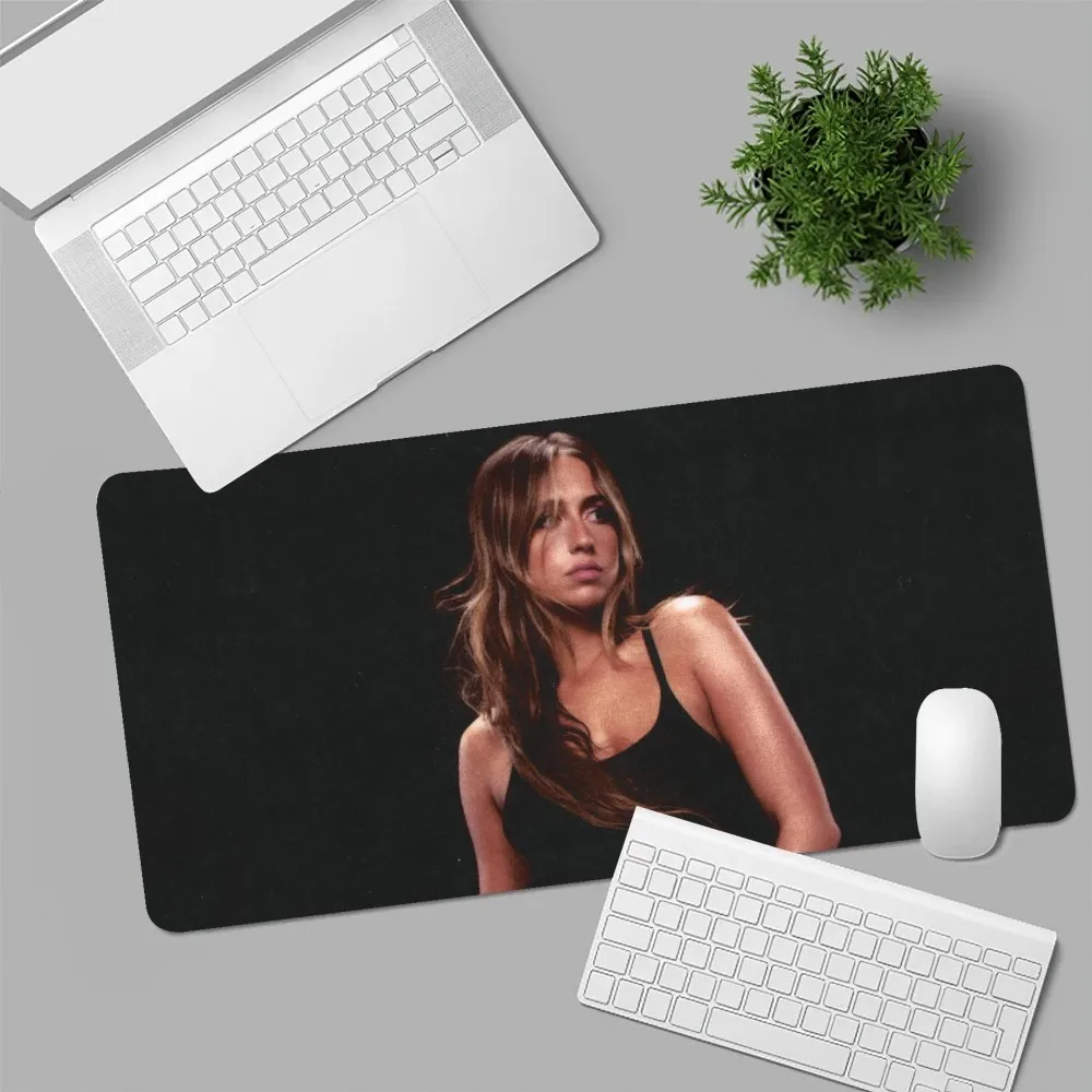 S3392d819cd4d40de8f5f8fc92a6c180e8 - Tate McRae Store