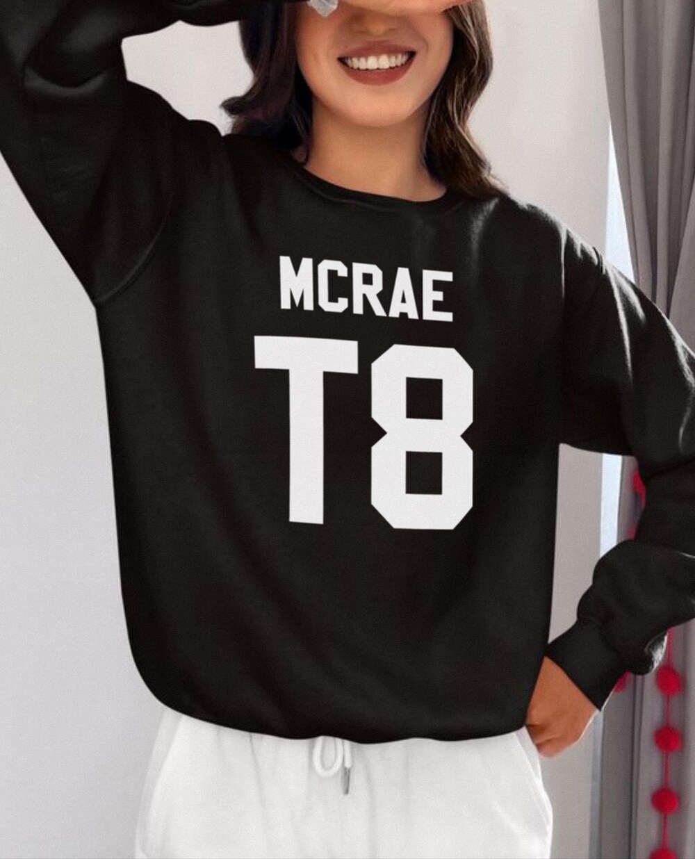 T8 Fan Tate McRae Merch Sweatshirt - Image 2