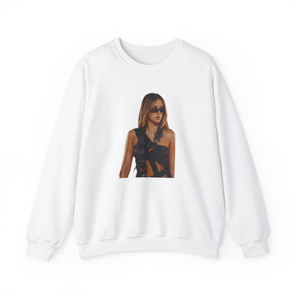 Tate McRae T8 Merch Sweatshirt - Image 5