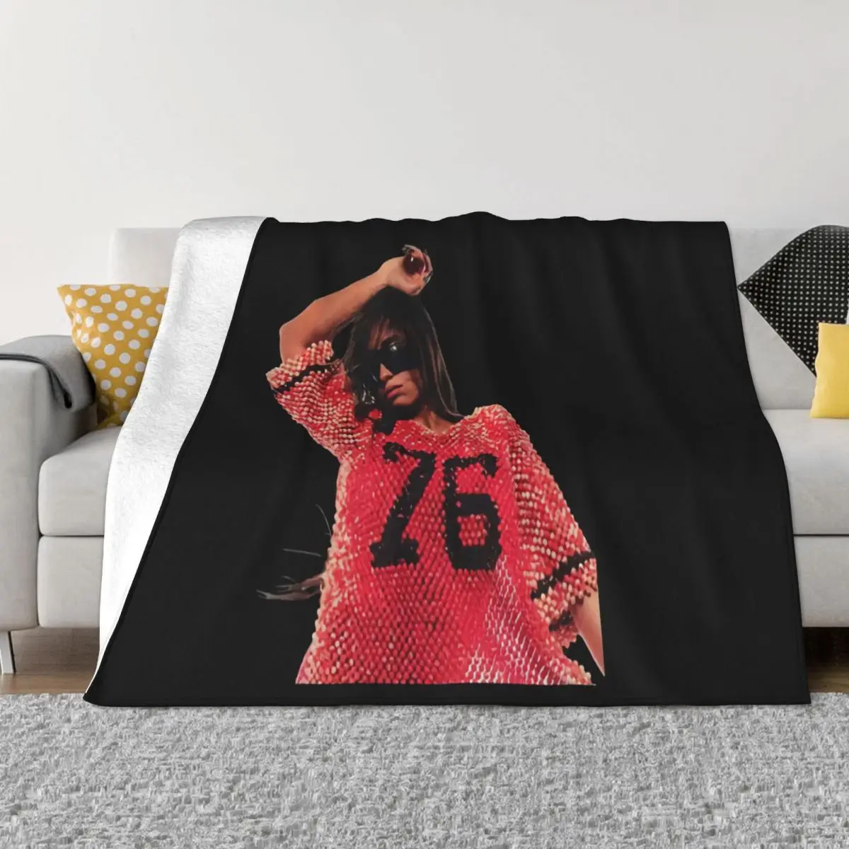 kf S9631e7719a2645259f0895b4ac14066eV - Tate McRae Store