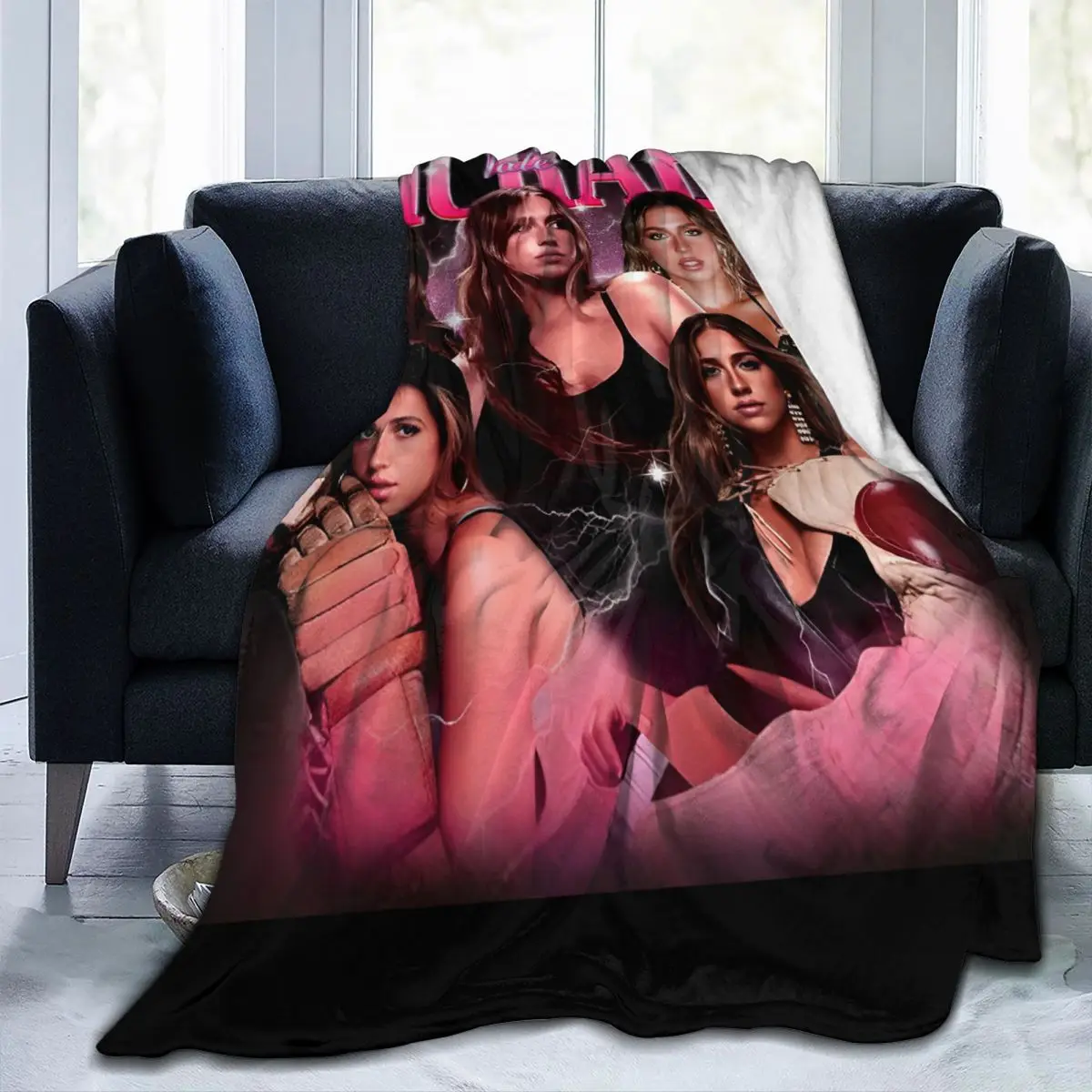 Vintage Singer Tate McRae Bootleg Blanket - Image 4